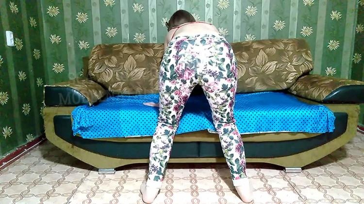 ModelNatalya94 - Olga got dirty colored leggings (Scatshop) (2021 | FullHD)