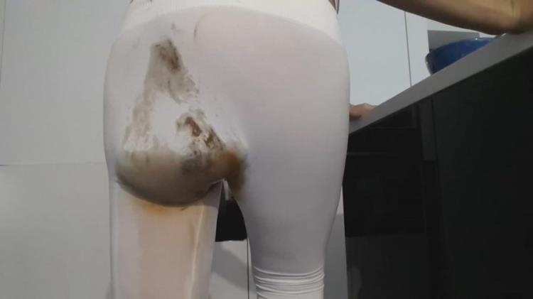 Thefartbabes - white tights huge bomb (Scatshop) (2021 | FullHD)