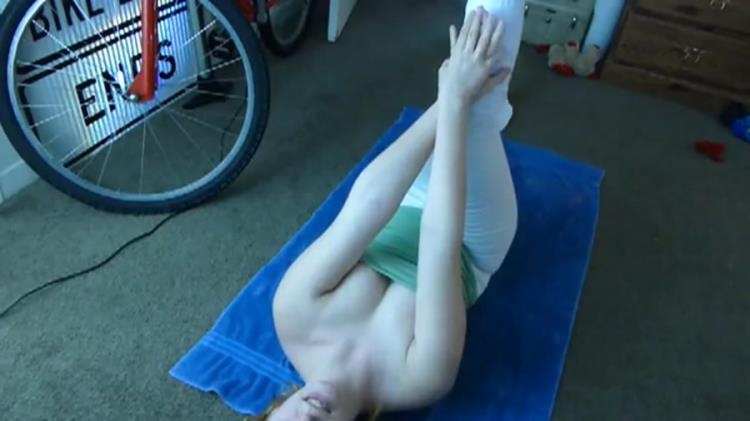 Secretlover3 - Yoga Pants Poop (2021 | FullHD)