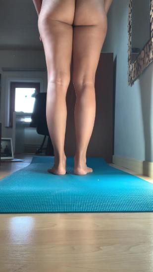 Morning yoga with kinkycat (2021 | UltraHD/2K)