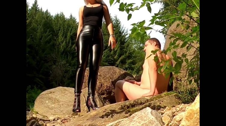 GoddessAndreea - Anita and friend piss drinking and diarrhea (Scatshop) (2021 | FullHD)