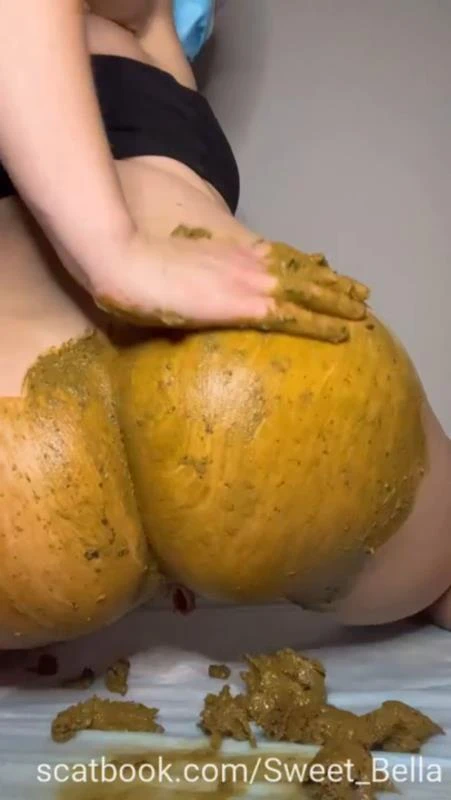 Sweet Bella - Masturbation Smearing P1