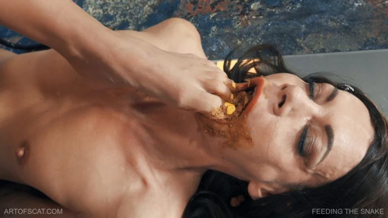 Queensnake - FEEDING THE SNAKE P1