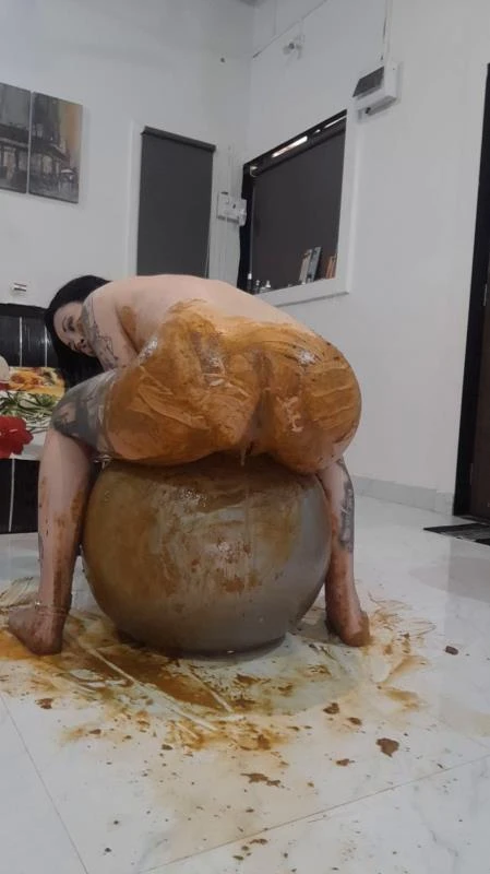 KinkyBunny - Erotic Scat with Yoga Ball