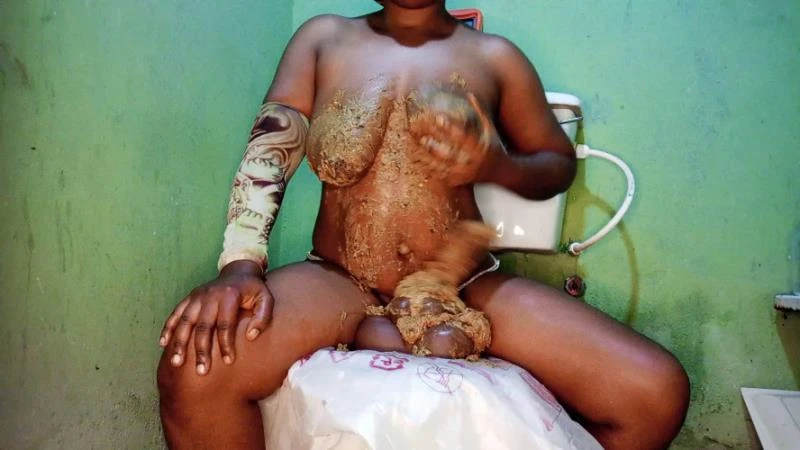 Ebony Goddess Smears Monster Shit All Over Her Body P1