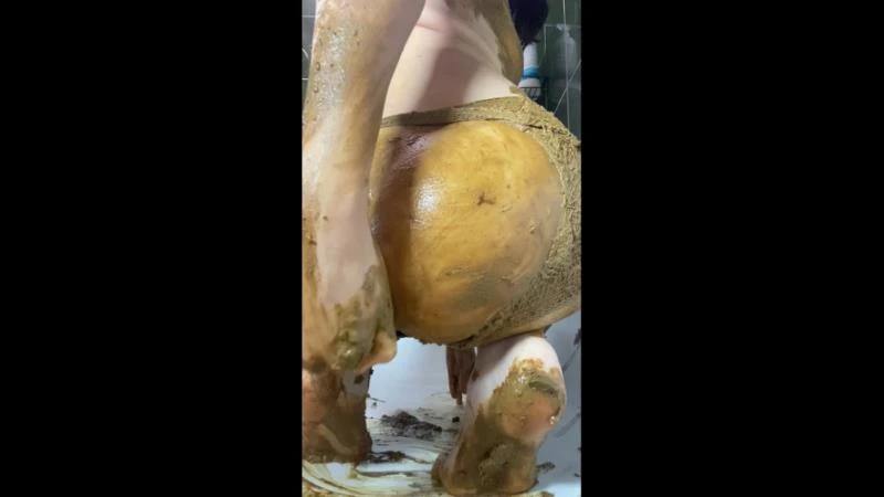 poogirla - orgasm with full panties on head, smearing