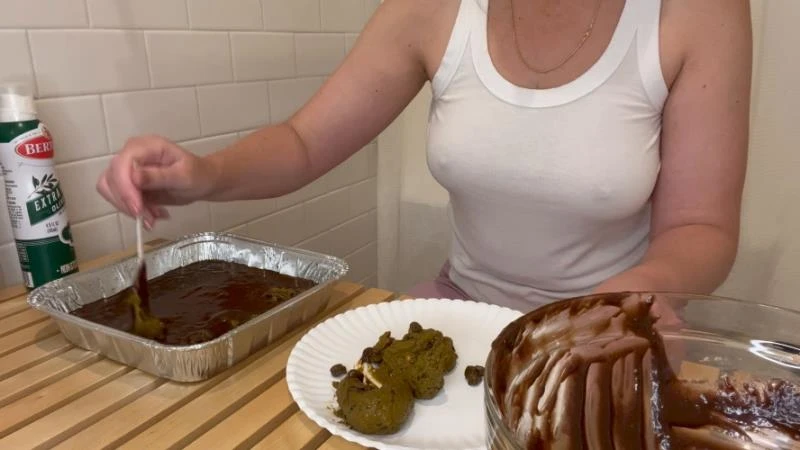 Nicolette Bloom - Happy Birthday Brownies HD P1
