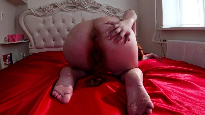 cleopatra - I Fart and Poop on the Bed